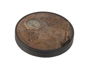 מצפן שמש משולב